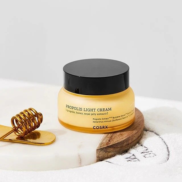 Crema Nutritiva, Hidratante y Calmante de Propoleo 65g - Cosrx