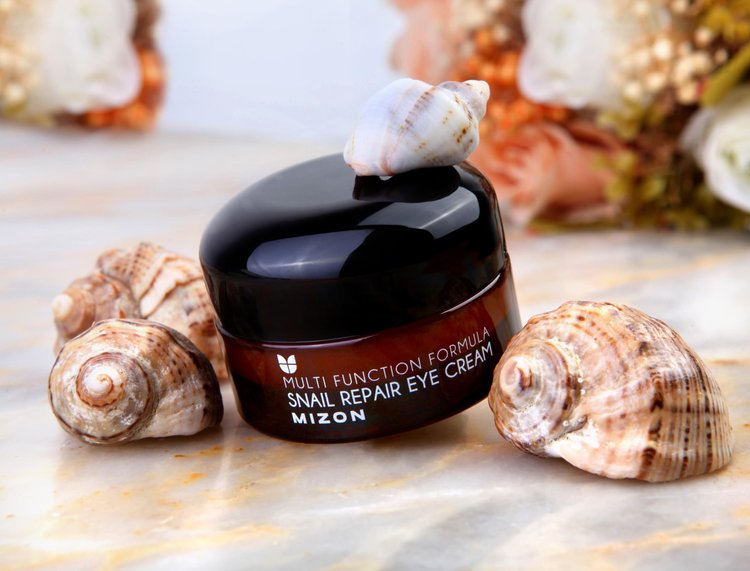 Contorno de Ojos Reparador de Caracol 25 ml - Mizon