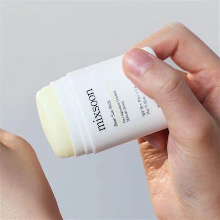 Bloqueador Solar en Barra de Frijol SPF50+ PA++++ 15 g - Mixsoon