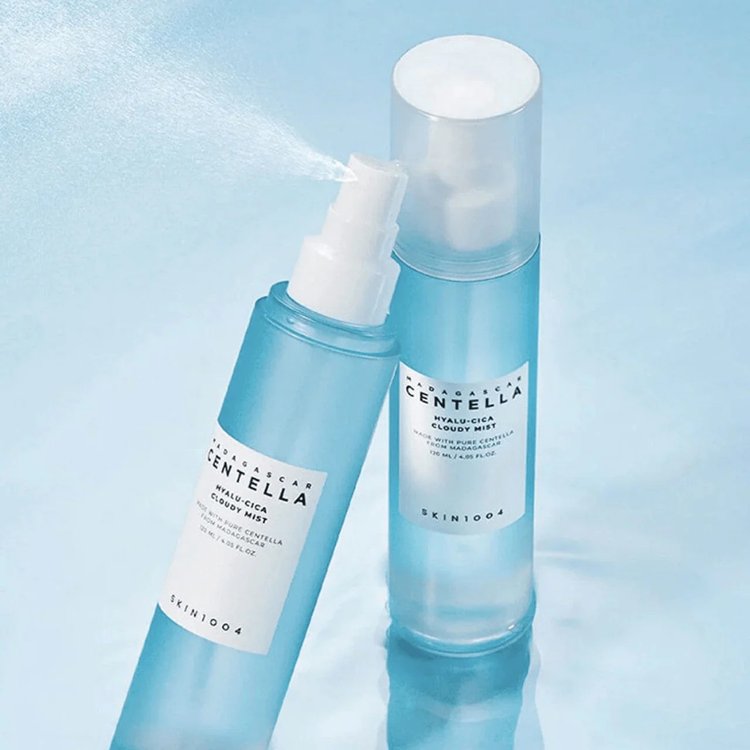 Spray Humectante Antiedad Hyalu Cica Centella Madagascar 120ml - Skin1004