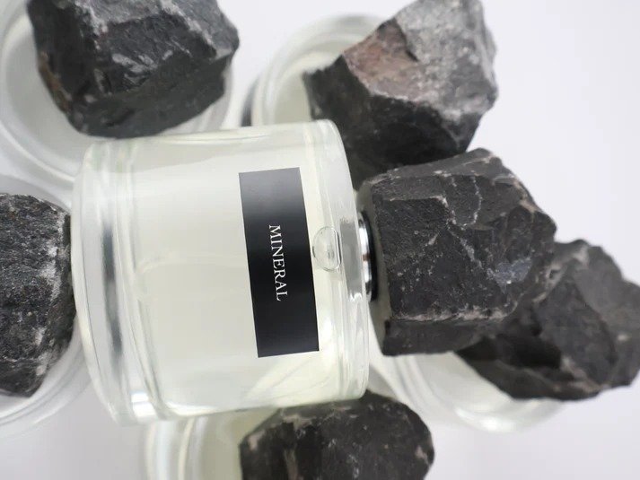 Mineral - Inspirado en Silver Mountain Water de Creed
