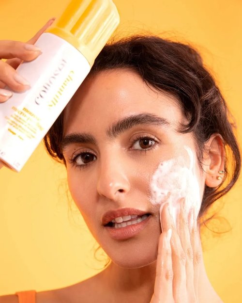 Espuma Limpiadora y Exfoliante Con Ácidos De Frutas 150ml - COLLOSOL