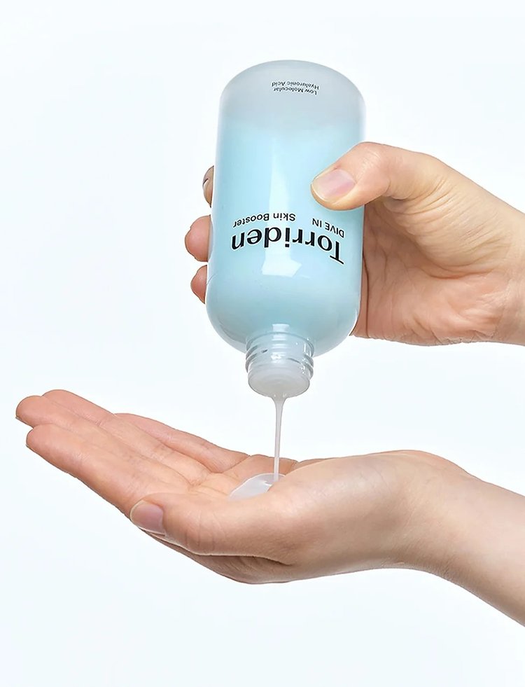 Tónico con Ácido Hialurónico Dive in Renew - Torriden