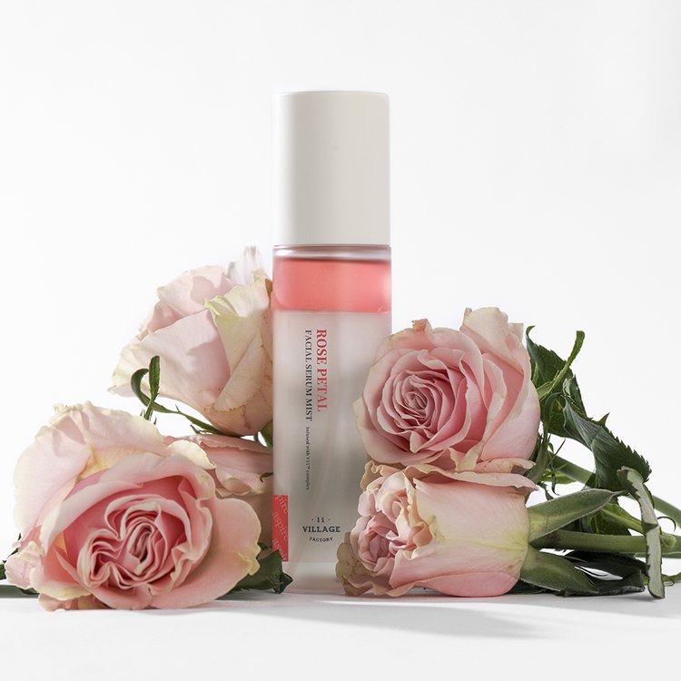 Bruma Facial con Pétalos de Rosa Fresh Dewy 100 ml 11 - Village Factory